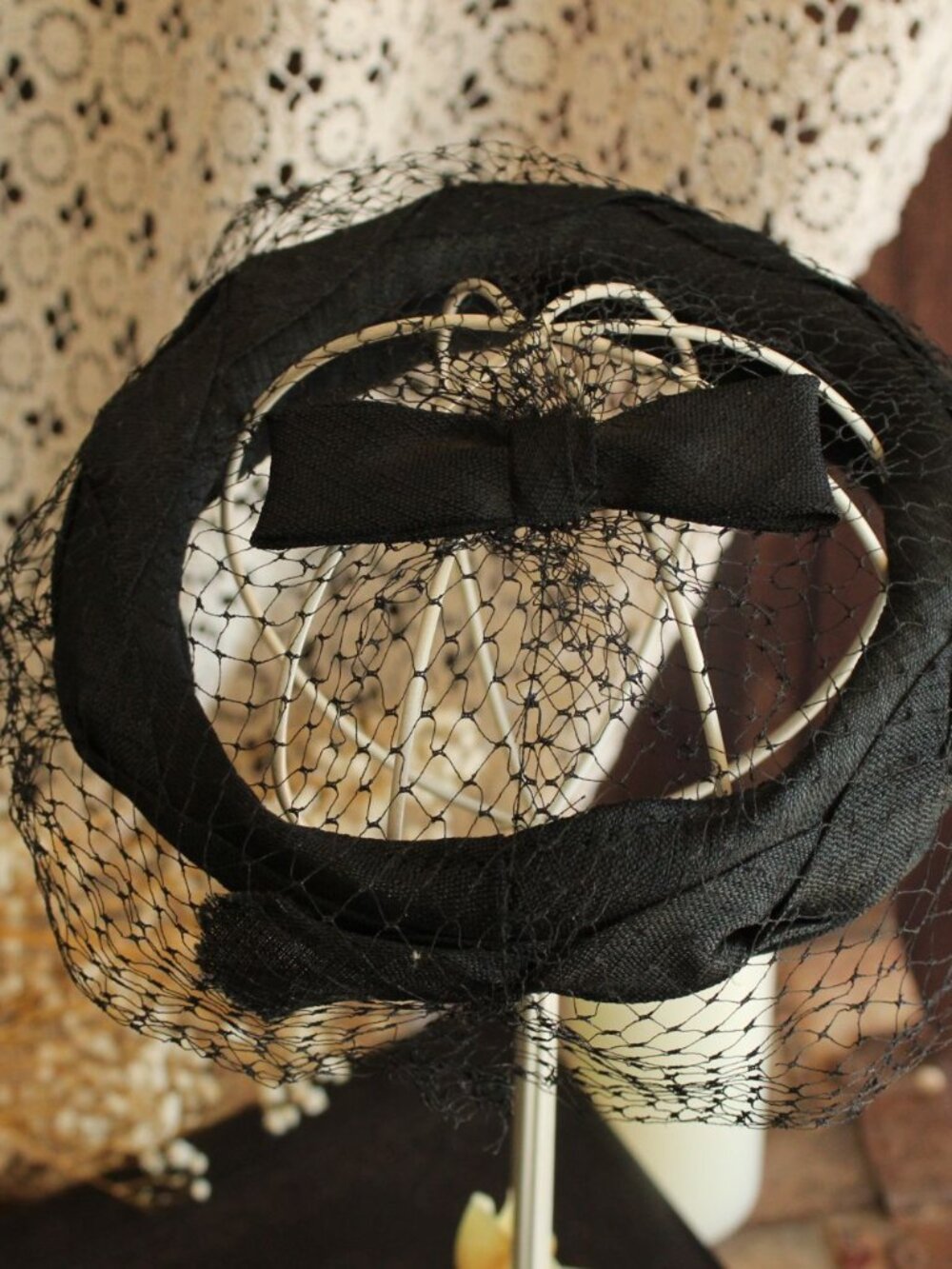 Vintage 1950s Hat, Black Silk Fascinator With Veil, Millinery with Birdcage Nett